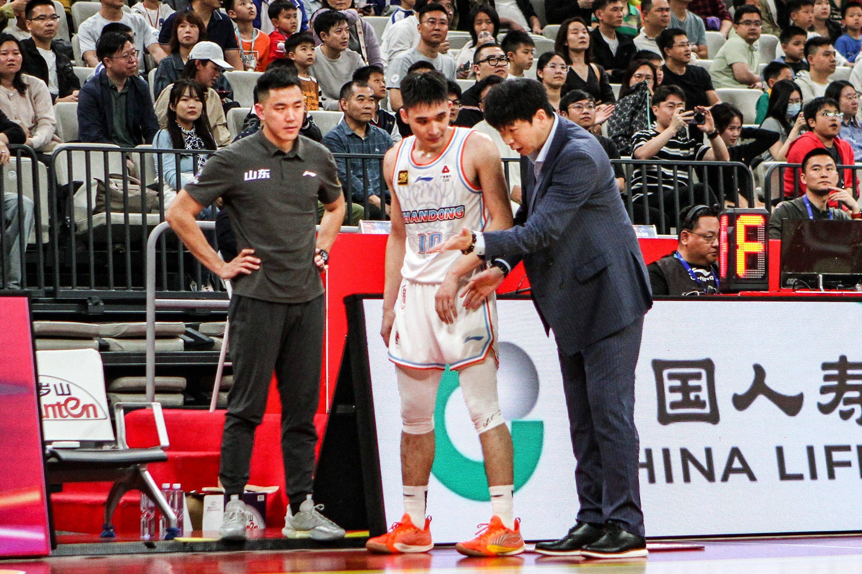 山东男篮客场击败河南，迎来连胜(山东男篮客场击败河南,迎来连胜一场)