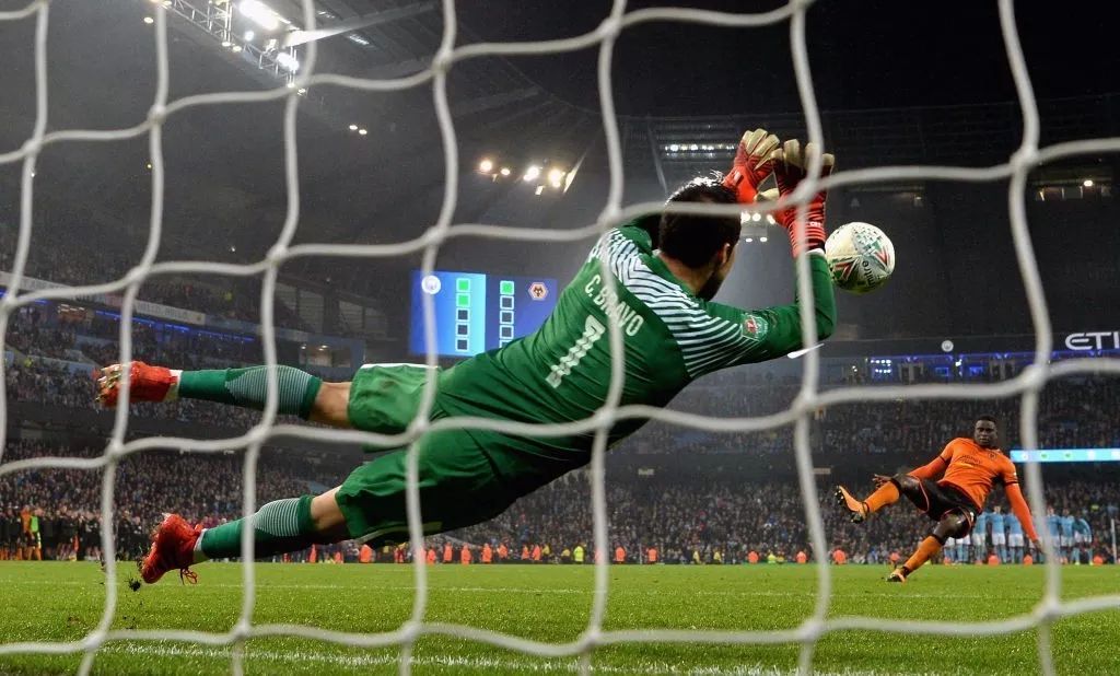 关于狼队铁桶防守扑救精彩,全队努力取胜的信息 关于狼队铁桶防守扑救精彩,全队努力取胜的信息